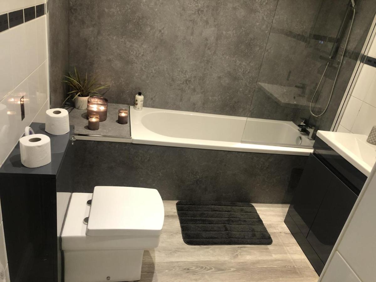 Beautiful 3-Bed Apartment In 古罗克 外观 照片